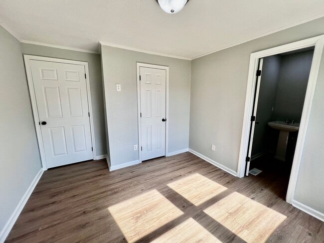 Building Photo - MOVE IN INCENTIVE: $500 FIRST FULL MONTHS ...