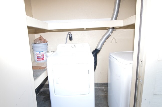 Building Photo - 14715 Barryknoll Ln