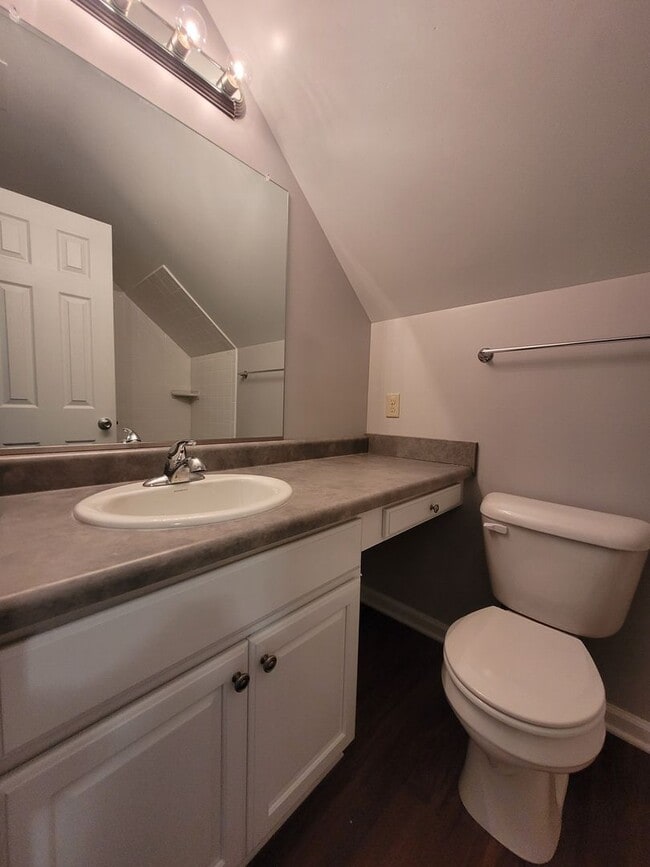 Building Photo - DUNBARTON