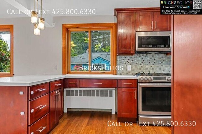 Building Photo - 11539 Corliss Ave N