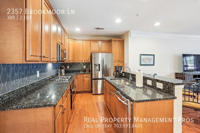 Building Photo - 2357 Brookmoor Ln