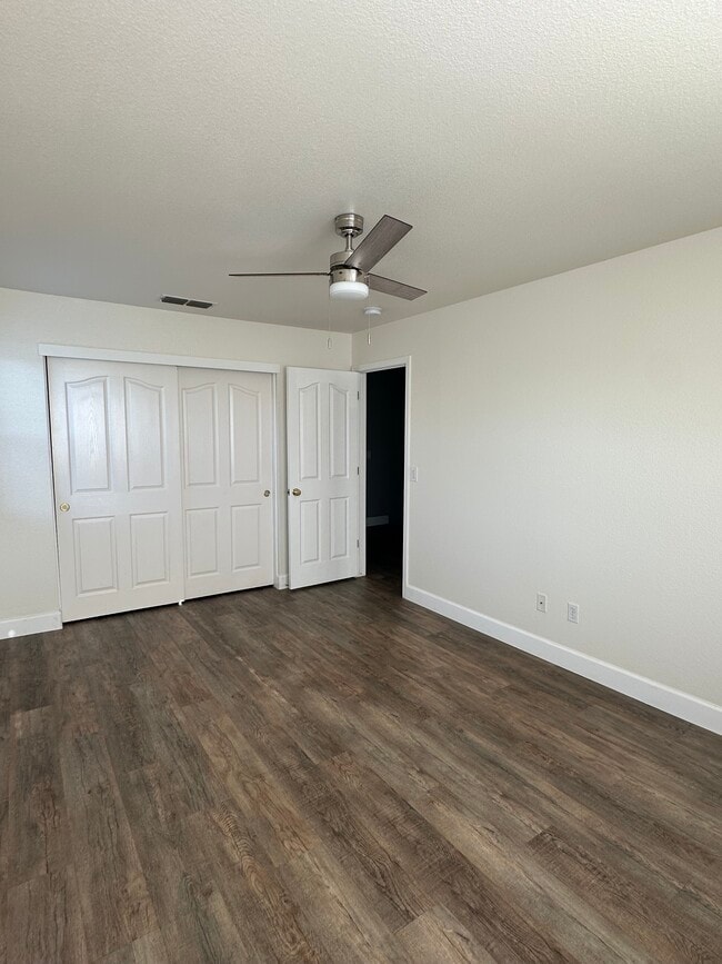 Building Photo - 11374 Mission Hills Terrace