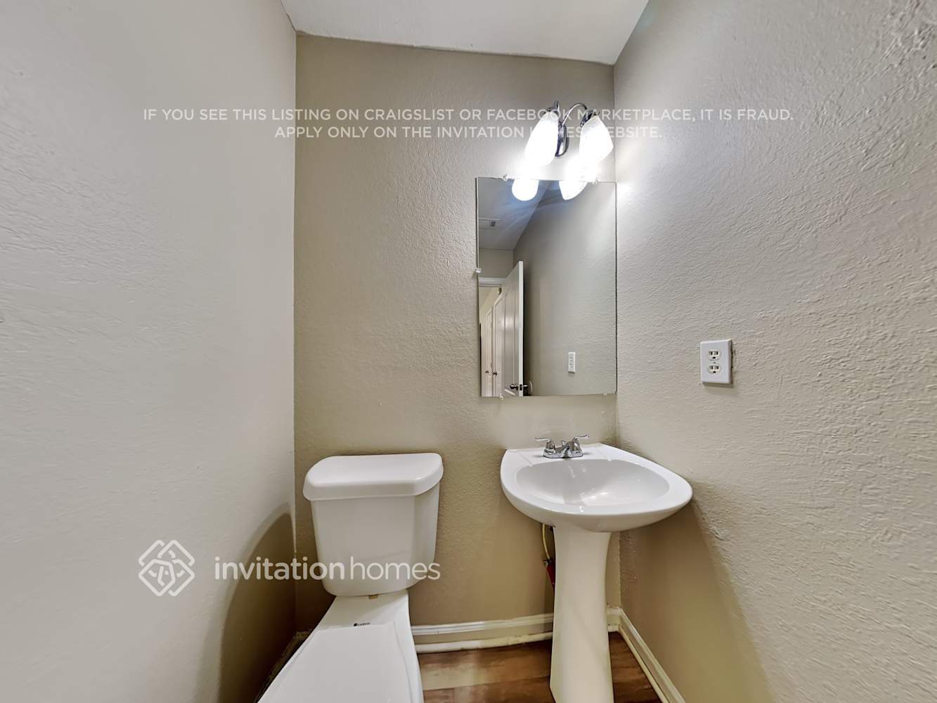 Building Photo - 235 Lakeside Point