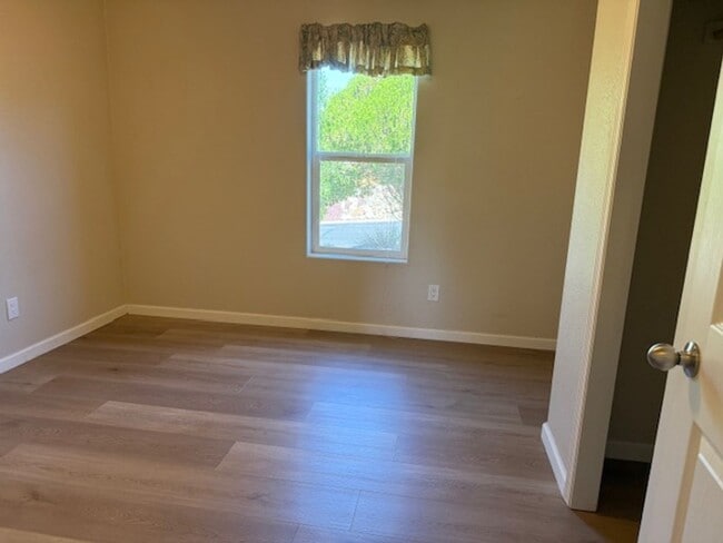 Building Photo - 2 Bed 2 Bath in the wonderful Community of...