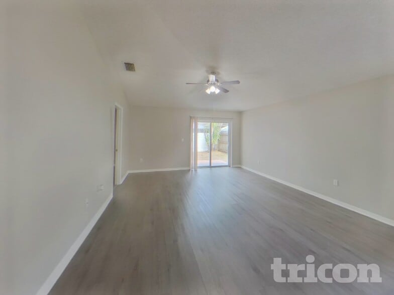 Building Photo - 4432 Country Hills Blvd