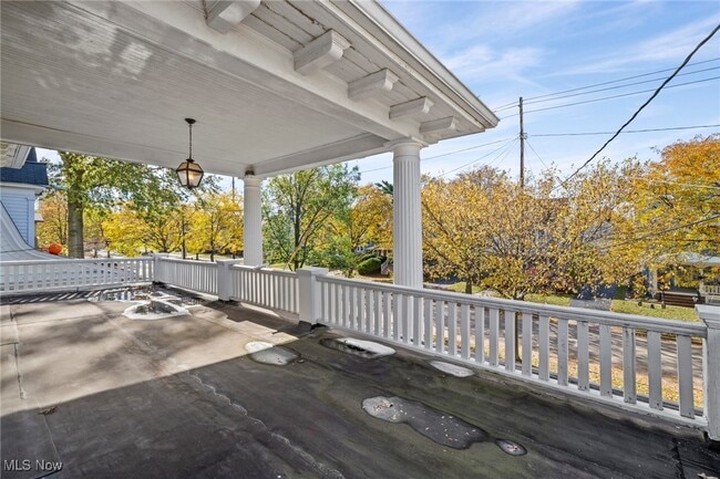 Building Photo - 1217 Belle Ave