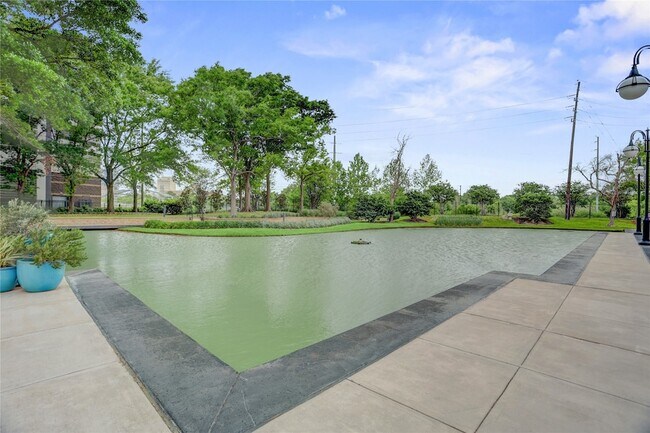 Building Photo - 2001 Holcombe Blvd