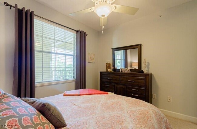 Building Photo - 10700 Ravenna Way