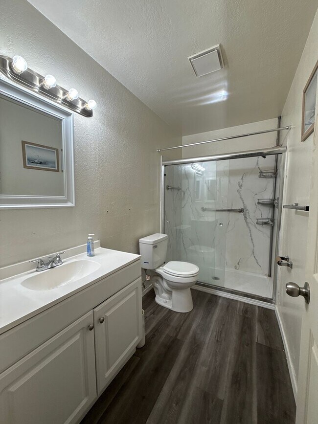 Building Photo - 7232-7234 Kelley Dr