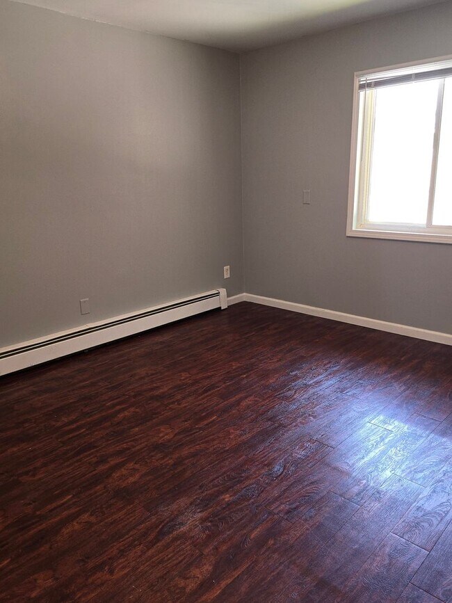 Building Photo - 3225 Ramond St