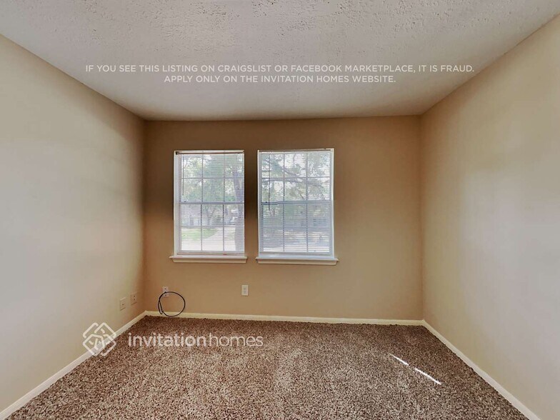 Building Photo - 4814 Wind Chimes Dr
