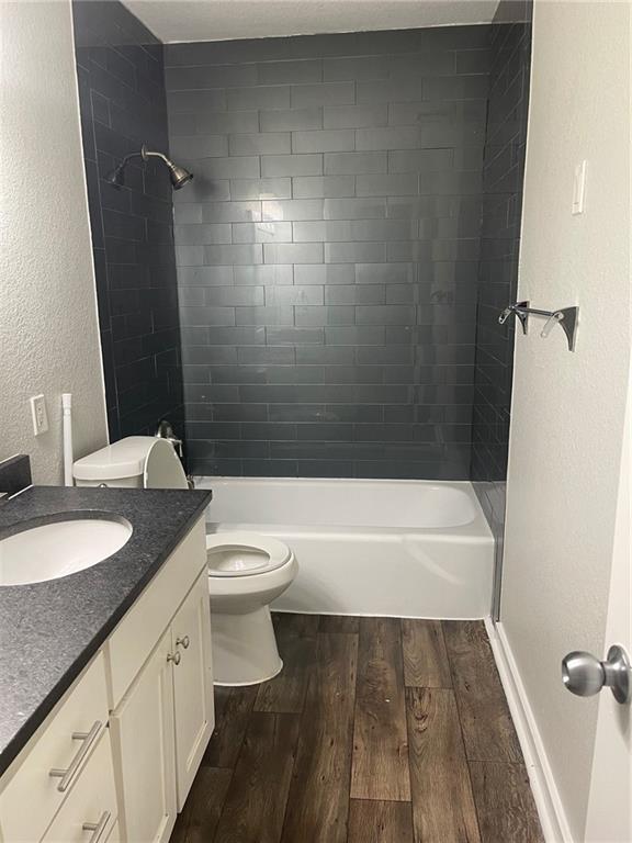 Building Photo - 7304 Twin Crest Dr