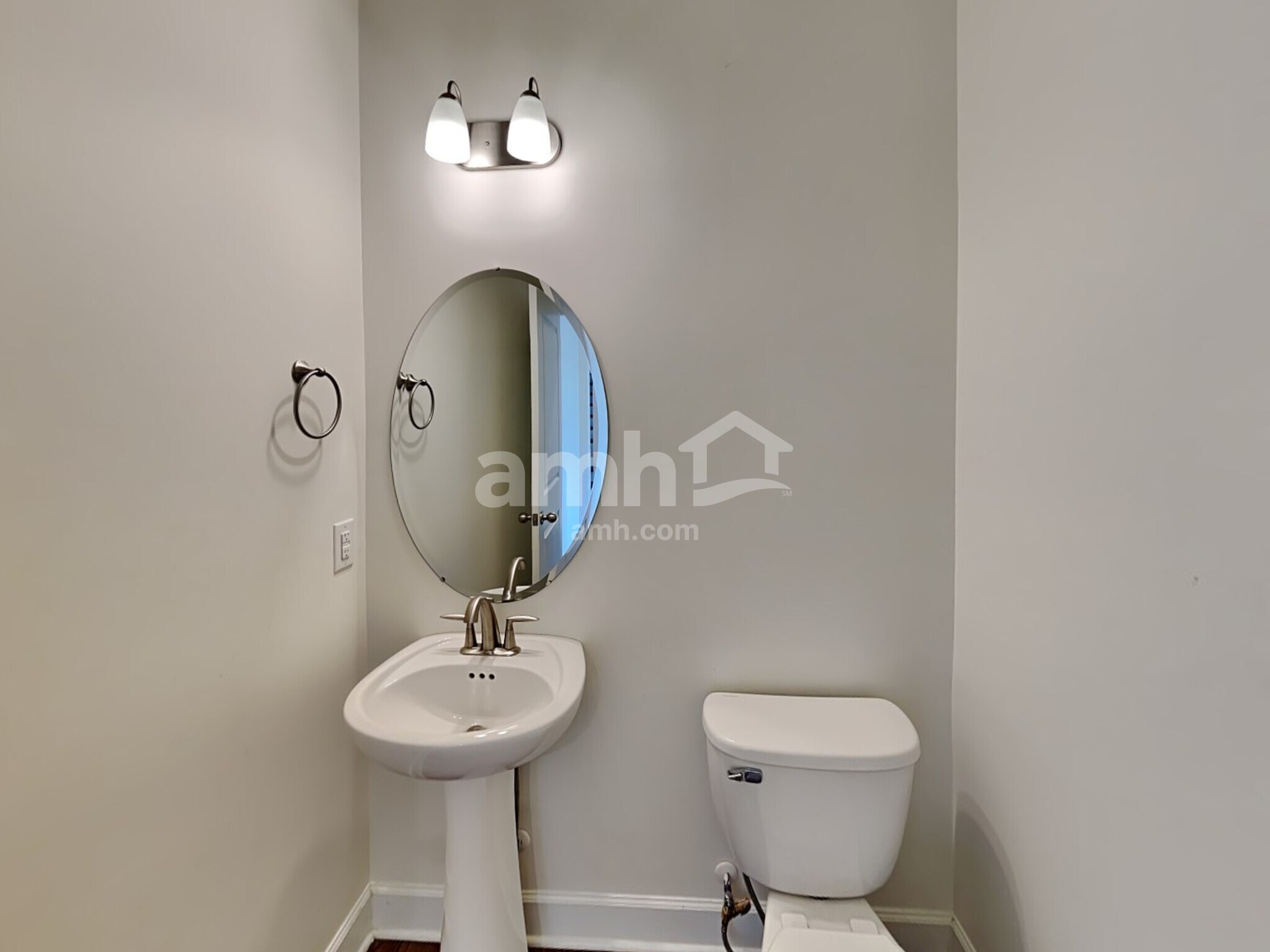 Building Photo - 5071 Trailwater Dr