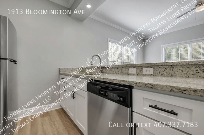 Building Photo - 1913 Bloomington Ave