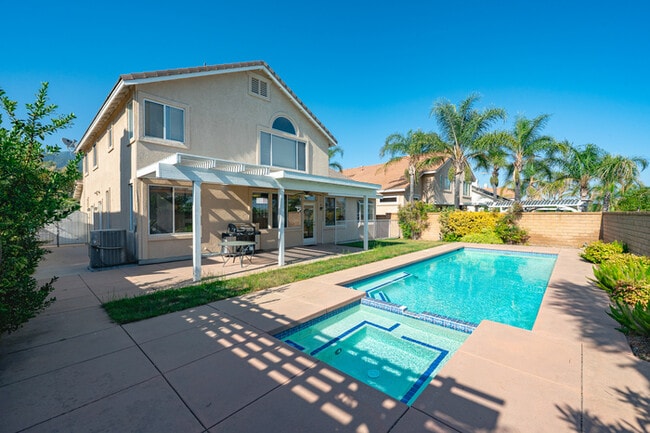 Primary Photo - 10919 Mirador Dr