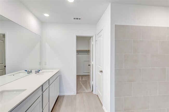 Building Photo - 18010 Cedar Waxwing Wy