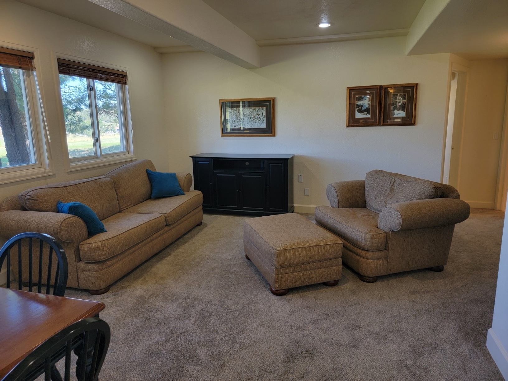 Family Room 2 - 61 W Surrey Dr