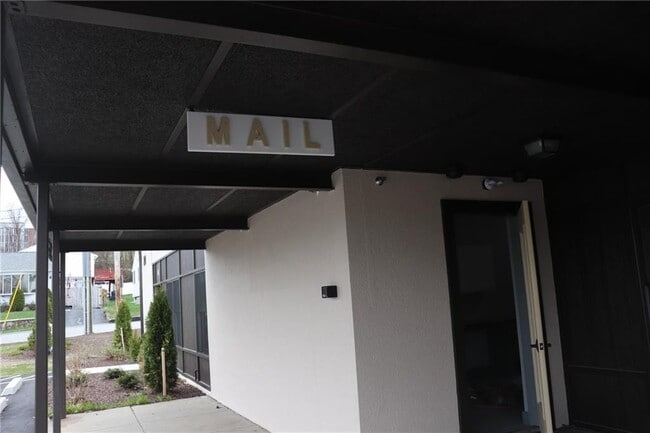 Building Photo - 20 Marblehead Ave