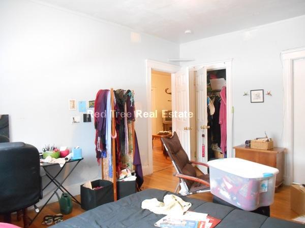 Building Photo - 40 Orchard Rd