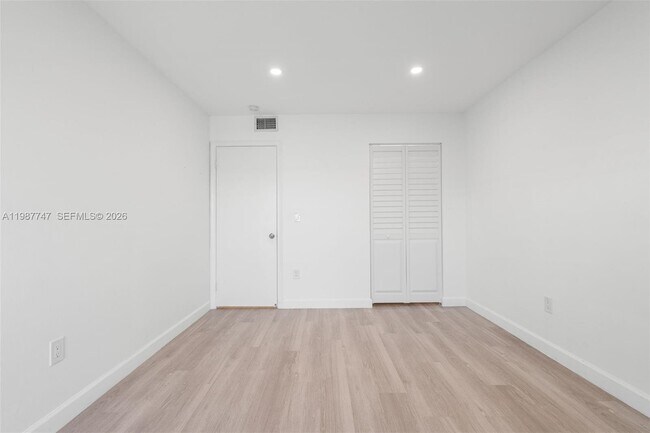 Building Photo - 7765 SW 86th St