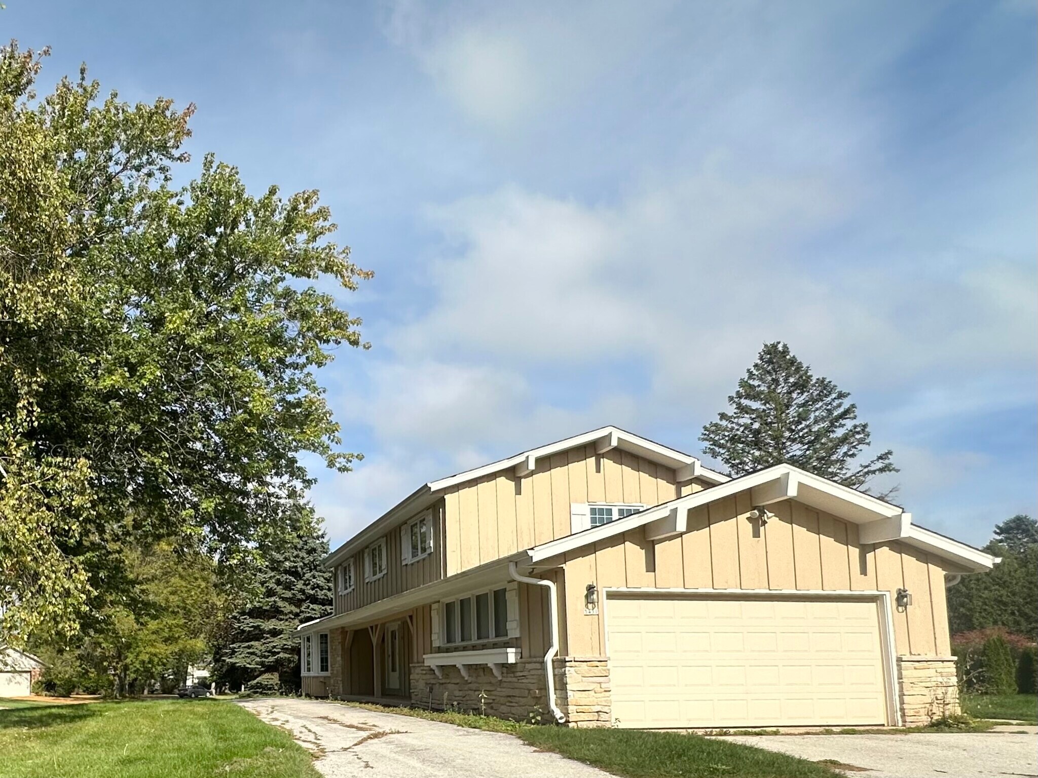 Building Photo - 3431 W Colette Ct