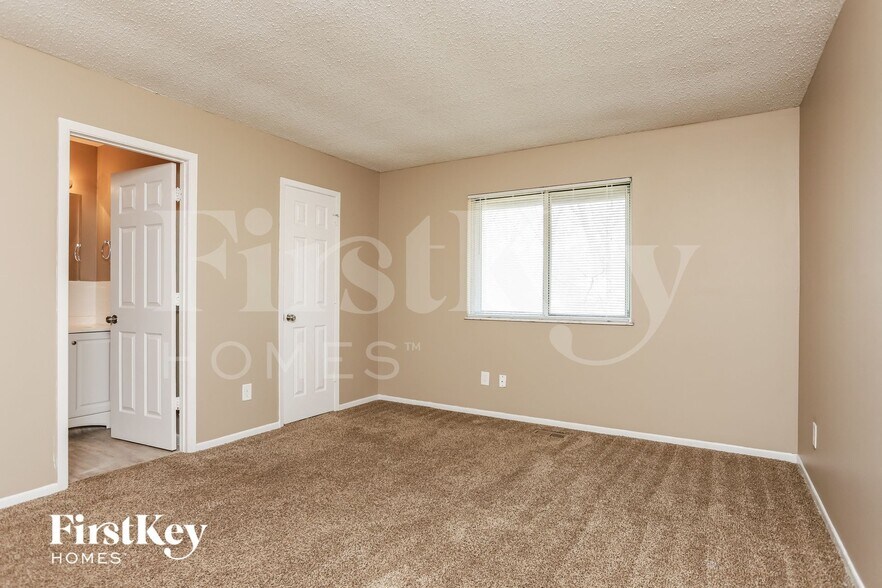 Building Photo - 24 Spring Way Dr