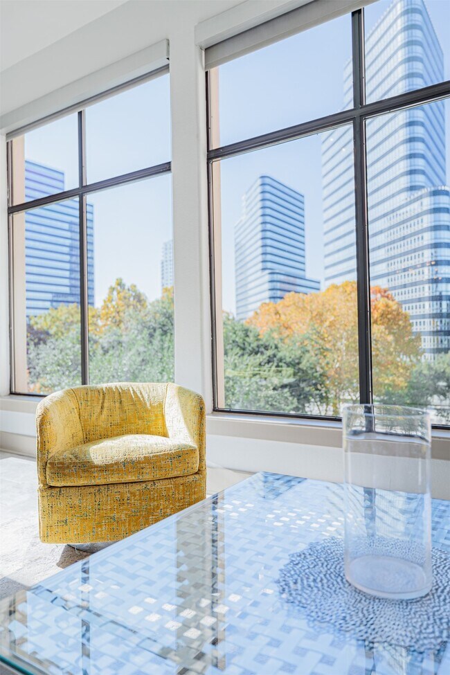 Building Photo - 1901 Post Oak Blvd