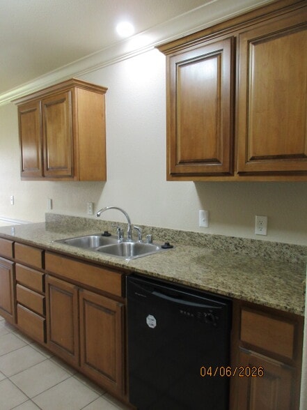 Building Photo - 937 Oak Crossing Dr