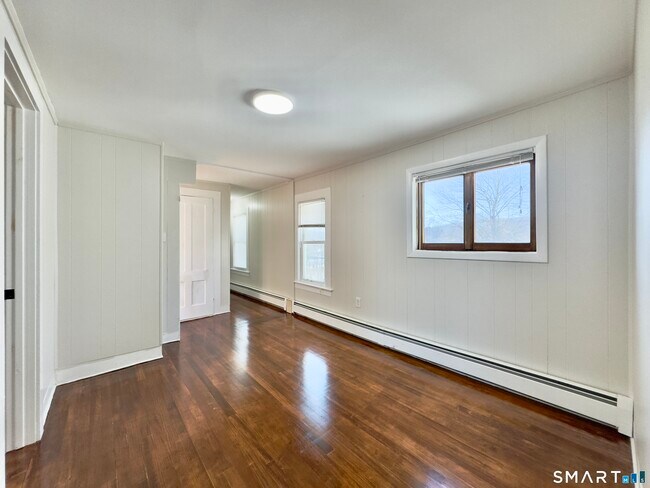 Building Photo - 186 W Washington St