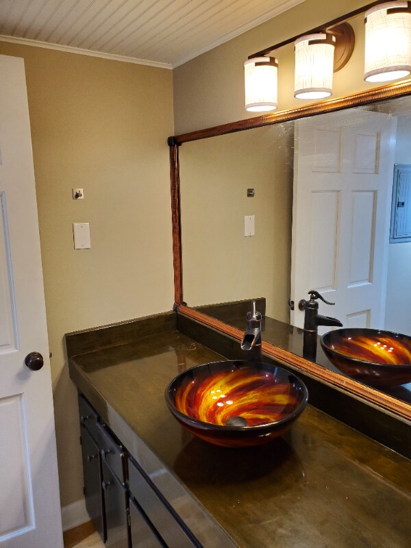 Building Photo - 2929 Selena Dr