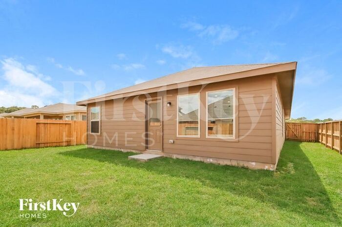 Building Photo - 17567 Longwood Trce Ln