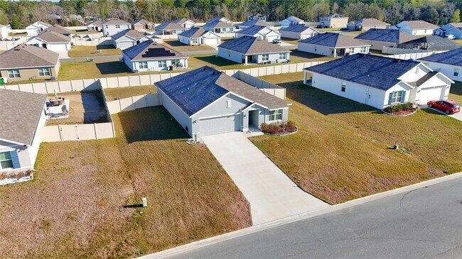 Building Photo - 7011 SW 136th Ln