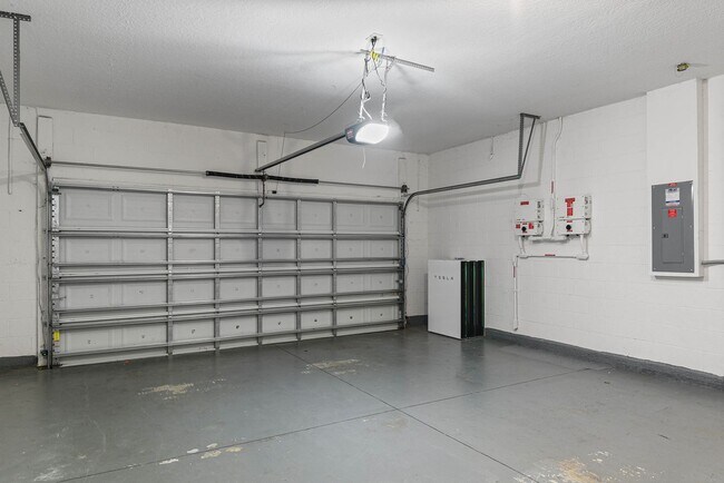 Building Photo - Stonewood Estates 4 bedroom home available...