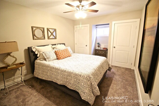 Building Photo - The Lakota on Grand