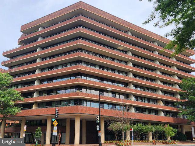 Building Photo - 2555 Pennsylvania Ave NW