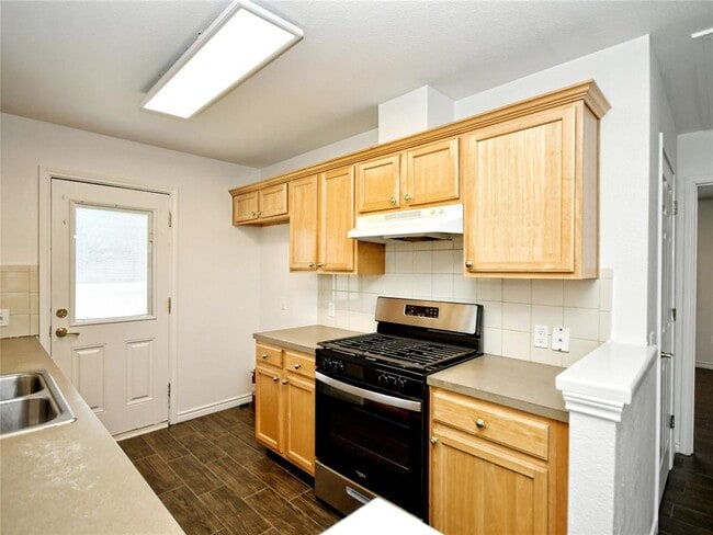 Building Photo - 411 Delmar Ave