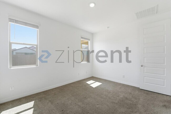 Building Photo - 9219 W Sells Dr