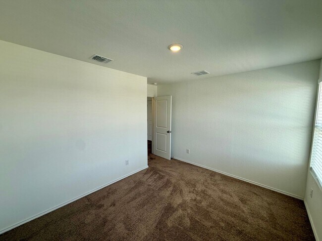 Building Photo - 6679 Cibolo Springs