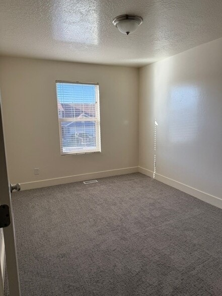 Building Photo - 729 S 170 W
