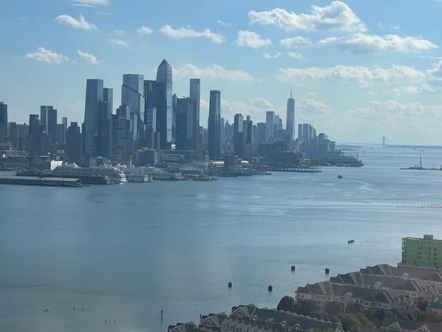 Building Photo - 7000 BLVD E