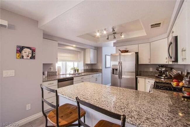 Building Photo - Summerlin Beauty! Unfurnished