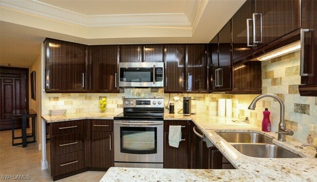 Building Photo - 4551 Gulf Shore Blvd N