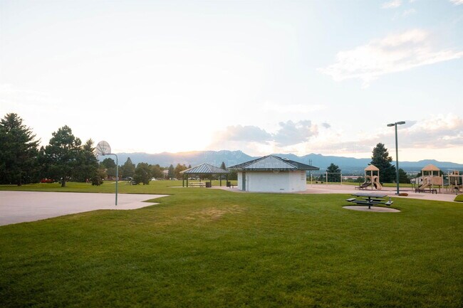 Building Photo - 2260 Covenant Heights