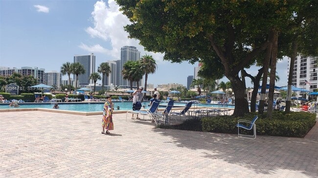 Building Photo - 600 Three Islands Boulevard