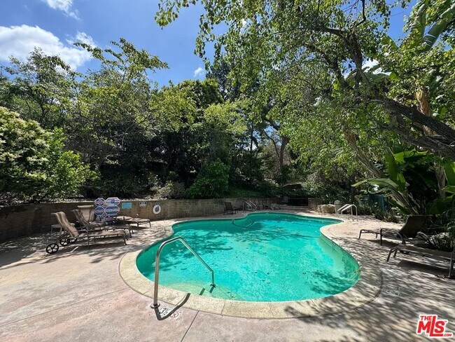 Building Photo - 3480 Barham Blvd