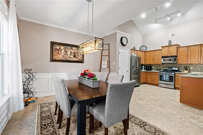 Building Photo - 5135 Fieldstone View Cir