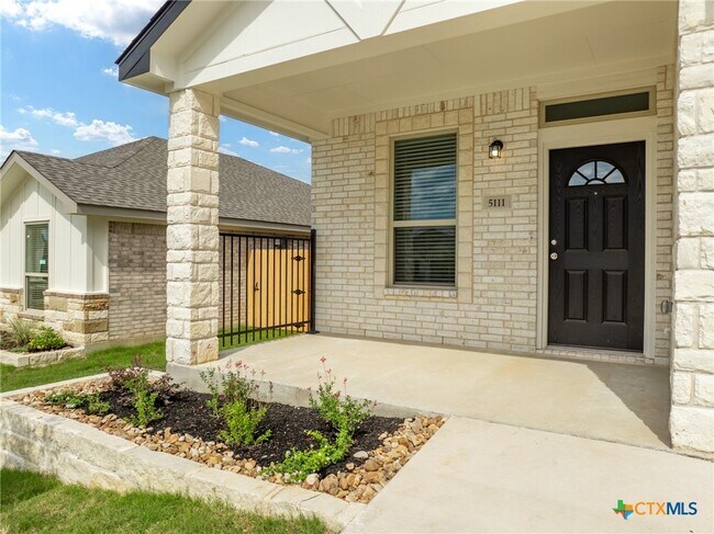 Building Photo - 5111 Rose Petal Ct