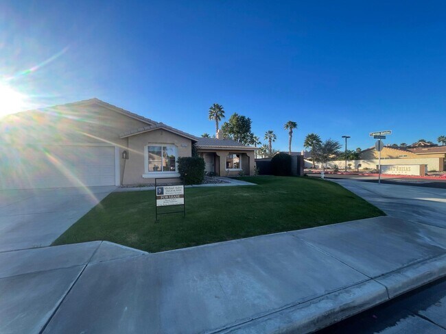 Building Photo - 47537 Calle Diamante