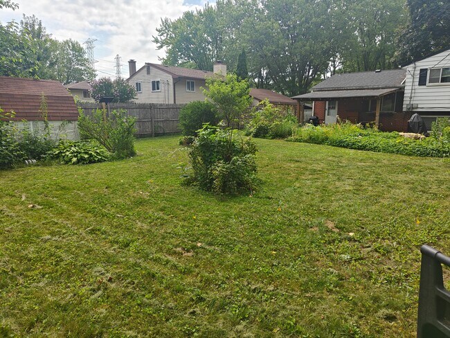 Building Photo - 12319 Wheaton Dr