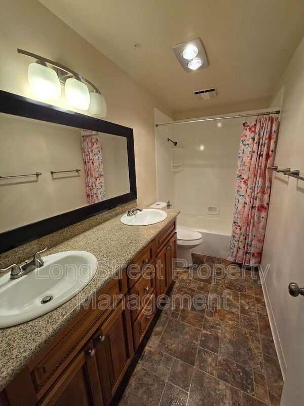 Building Photo - 2911 NW Ashwood Dr